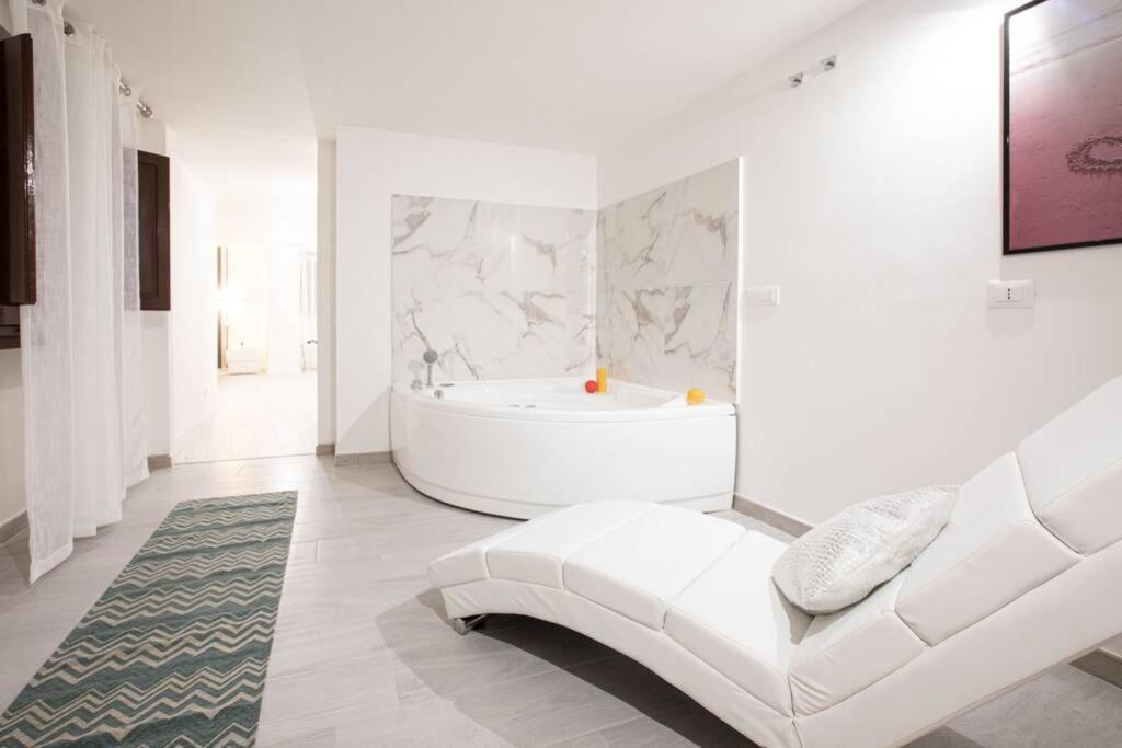 Unforgettable Split Level Jacuzzi Suite Navona - Top Collection Roma Ngoại thất bức ảnh