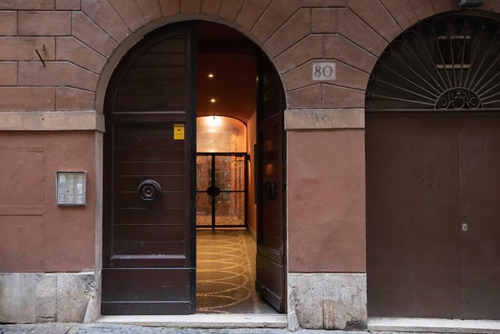 Unforgettable Split Level Jacuzzi Suite Navona - Top Collection Roma Ngoại thất bức ảnh